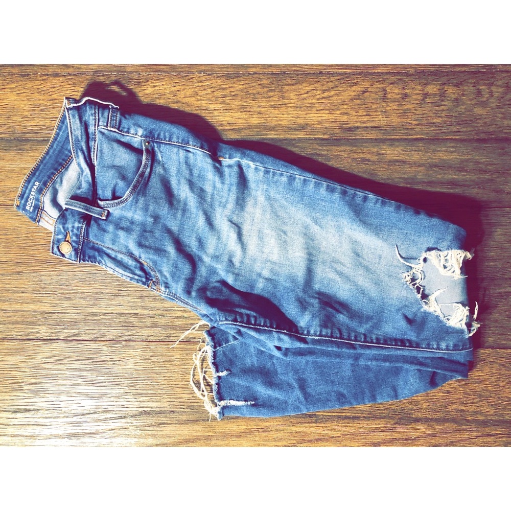 ⭐️ROCKSTAR SKINNY CROPPED JEANS⭐️